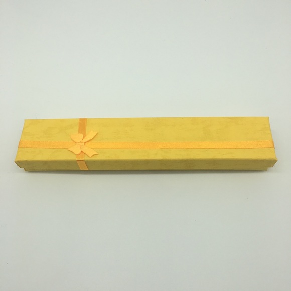 Blue Reflective Press-On Nails - Picture 5 of 5